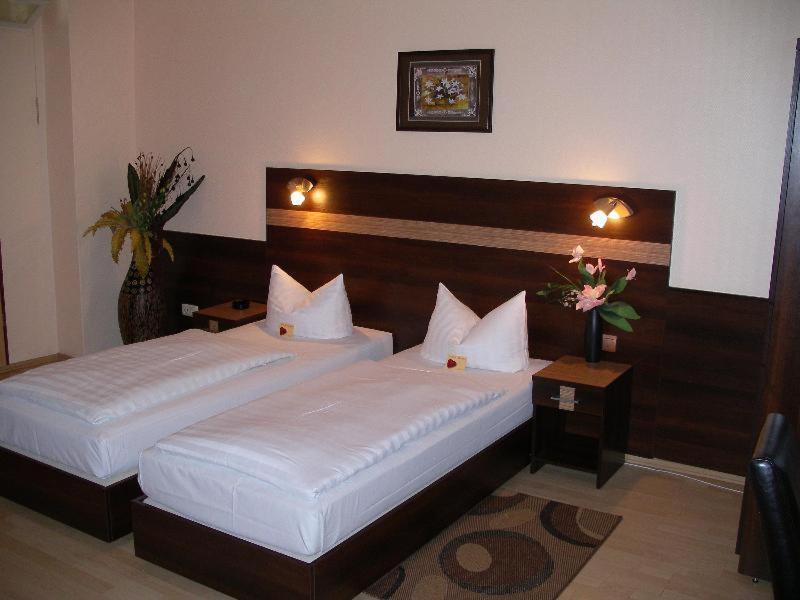 Hotel Elbe Street 34 Frankfurt am Main Phòng bức ảnh